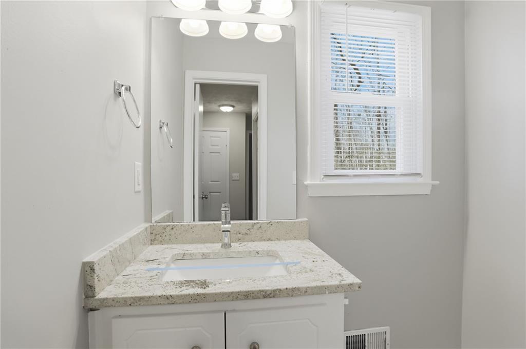 4927 Wade Valley Way Cumming, GA 30040 - Photo 29 of 45