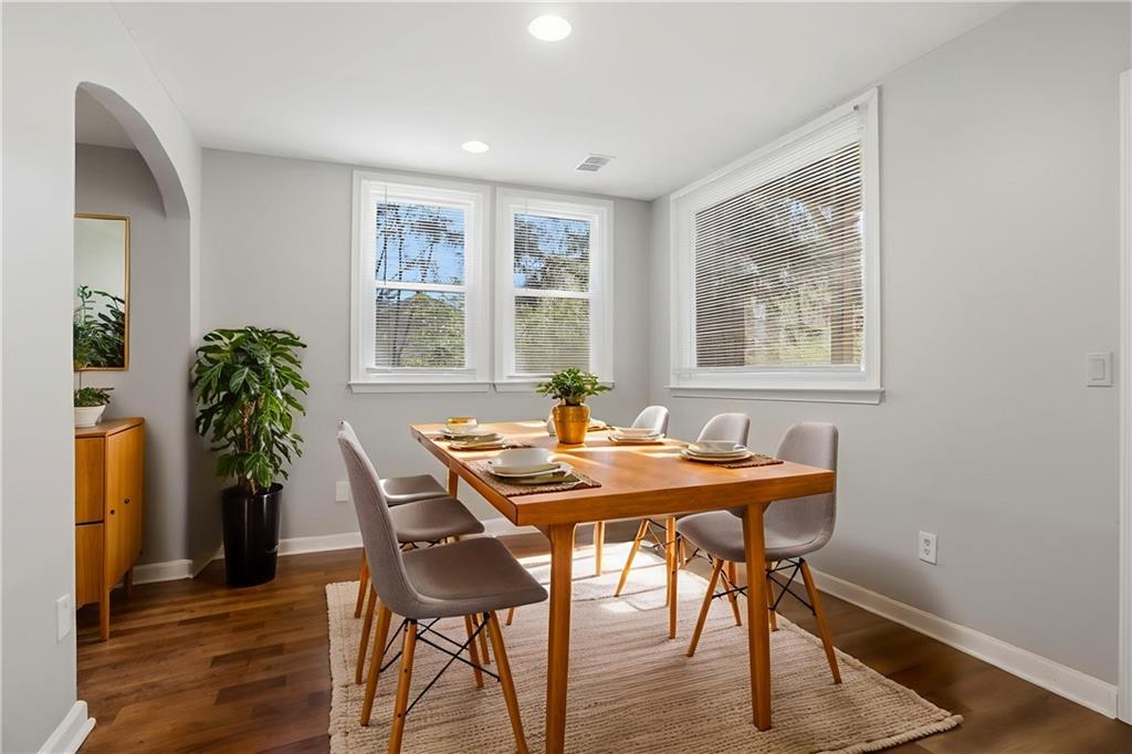 4927 Wade Valley Way Cumming, GA 30040 - Photo 8 of 45