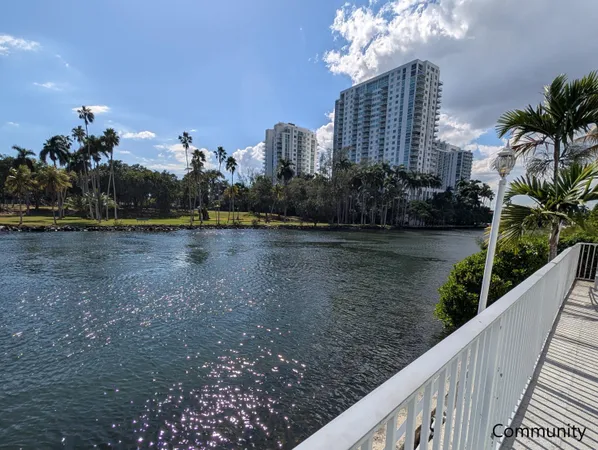 $2,200 | 1720 Northwest N River Drive, Unit 209, Miami, FL 33125