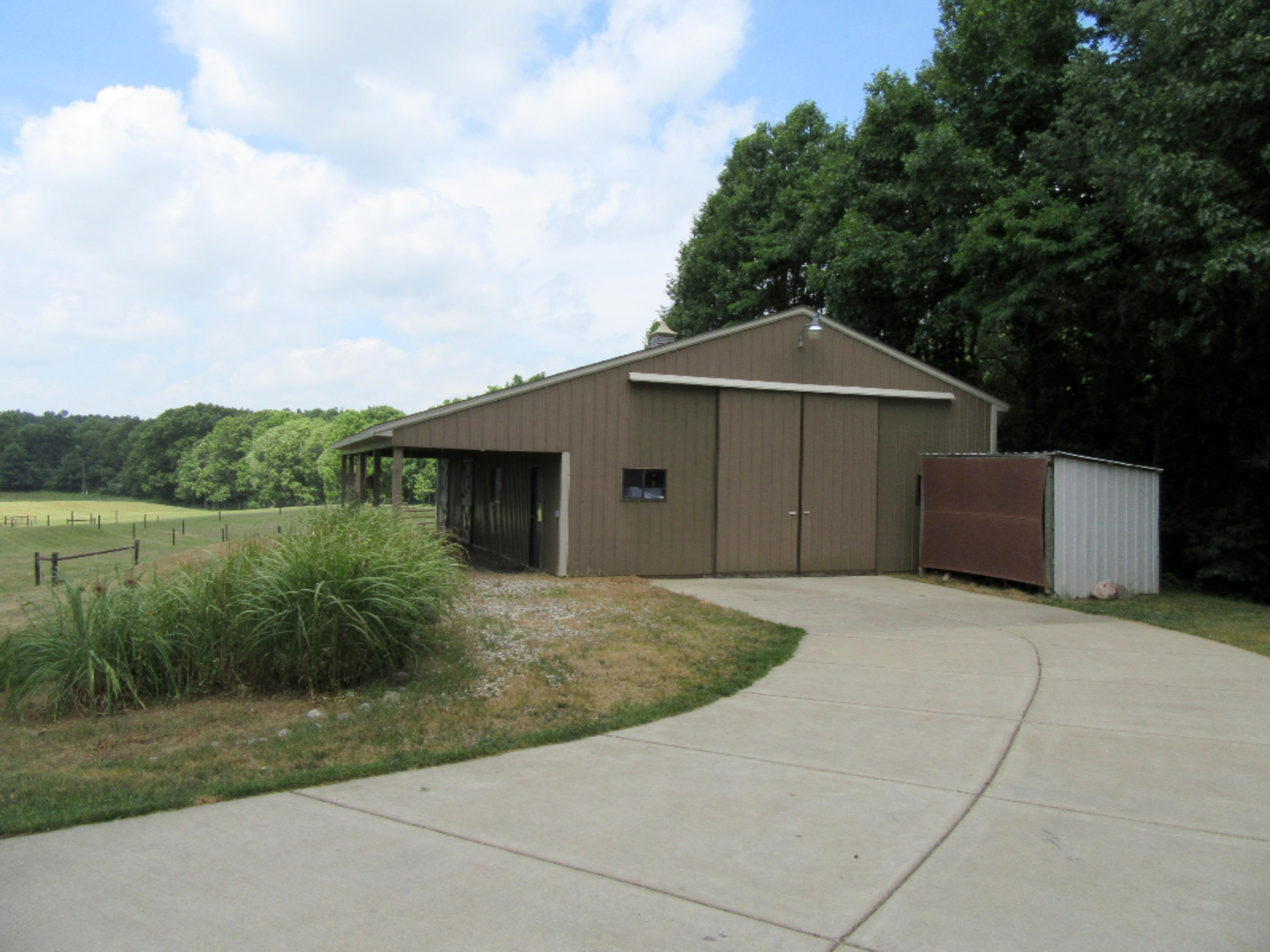 21730 West County Line Road Augusta, MI 49012 - Photo 29 of 36 Barn2