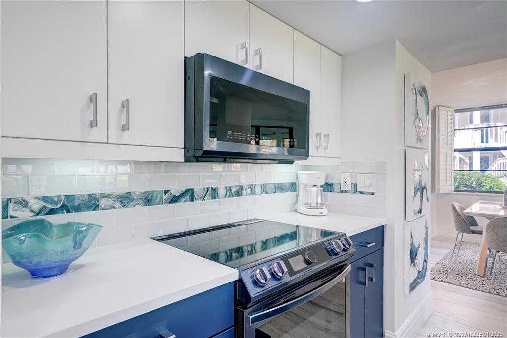 319 Golfview Circle, Unit 319 Stuart, FL 34996 - Photo 35 of 56