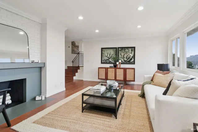 $1,949,500 | 44 Park Ridge Road, San Rafael, CA 94903