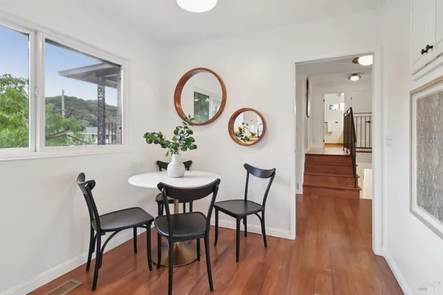 $1,949,500 | 44 Park Ridge Road, San Rafael, CA 94903