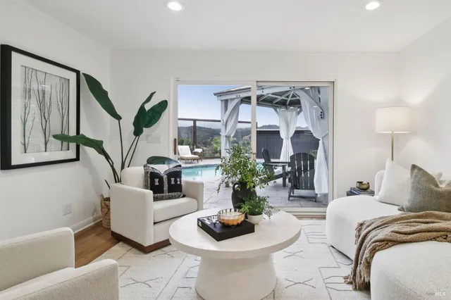 $1,949,500 | 44 Park Ridge Road, San Rafael, CA 94903