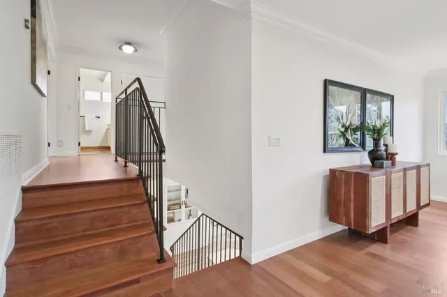 $1,949,500 | 44 Park Ridge Road, San Rafael, CA 94903