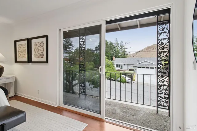 $1,949,500 | 44 Park Ridge Road, San Rafael, CA 94903