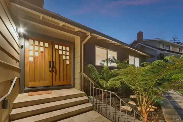 $1,949,500 | 44 Park Ridge Road, San Rafael, CA 94903