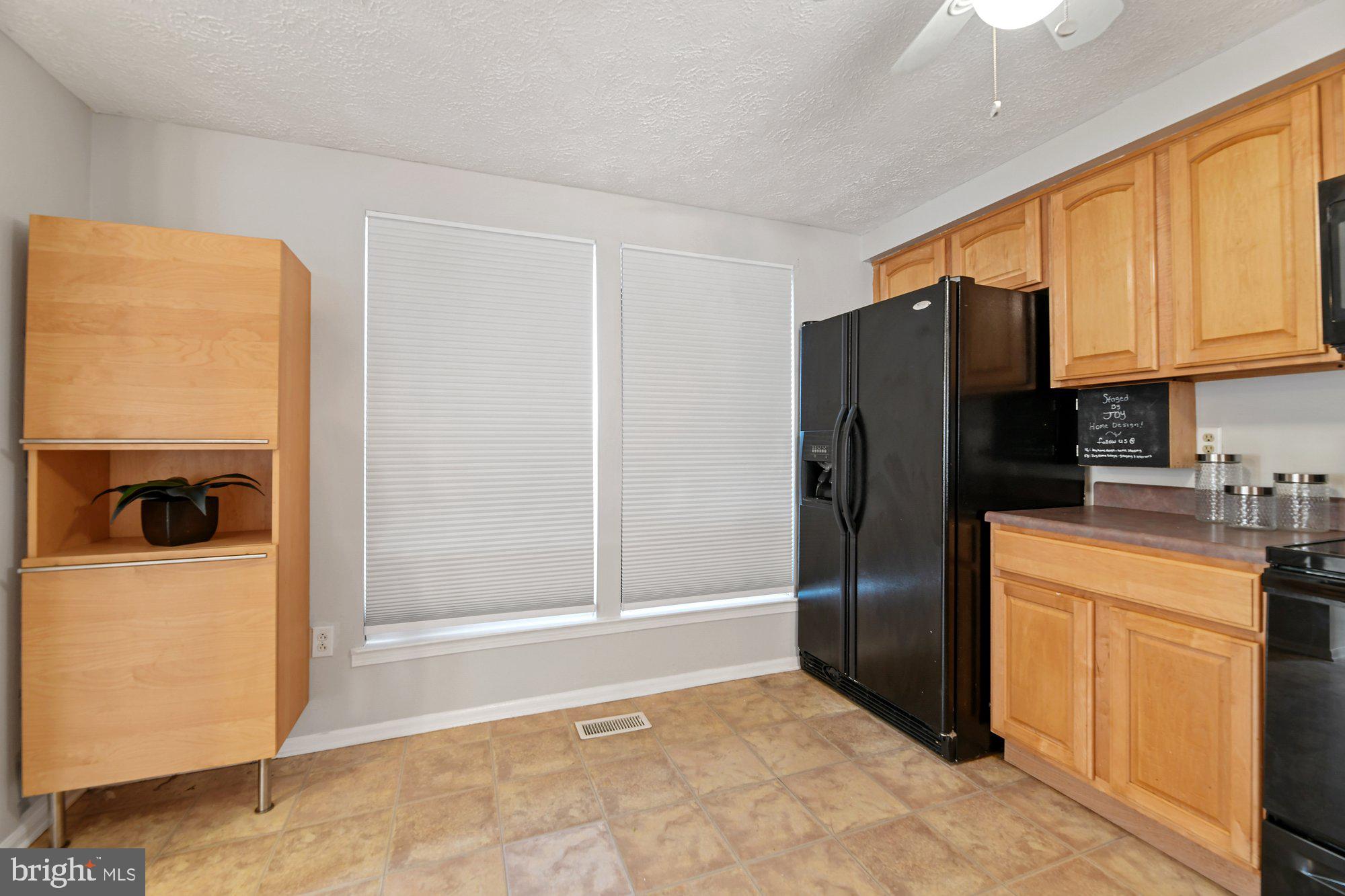 21 Hyacinth Road Baltimore, MD 21234 - Photo 9 of 41