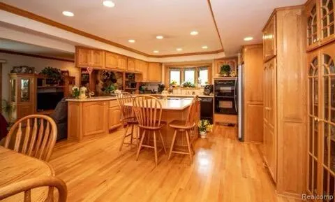 $2,500 | 28418 Walker Avenue, Warren, MI 48092