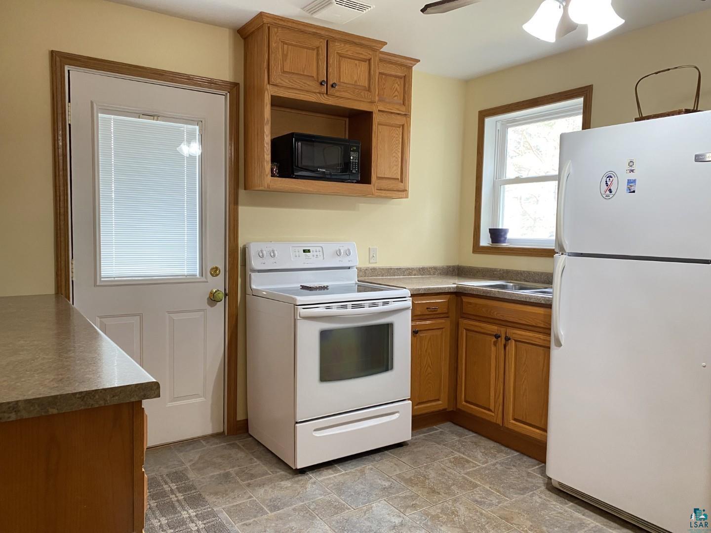 4123 Lombard Street Duluth, MN 55804 - Photo 5 of 22 Kitchen