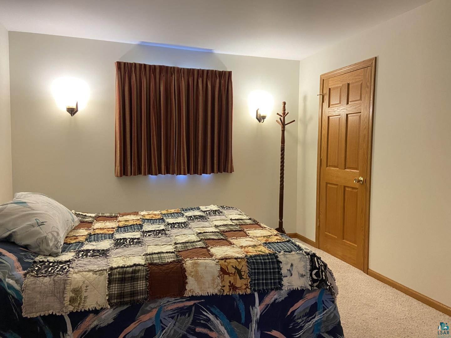 4123 Lombard Street Duluth, MN 55804 - Photo 9 of 22 Large primary bedroom