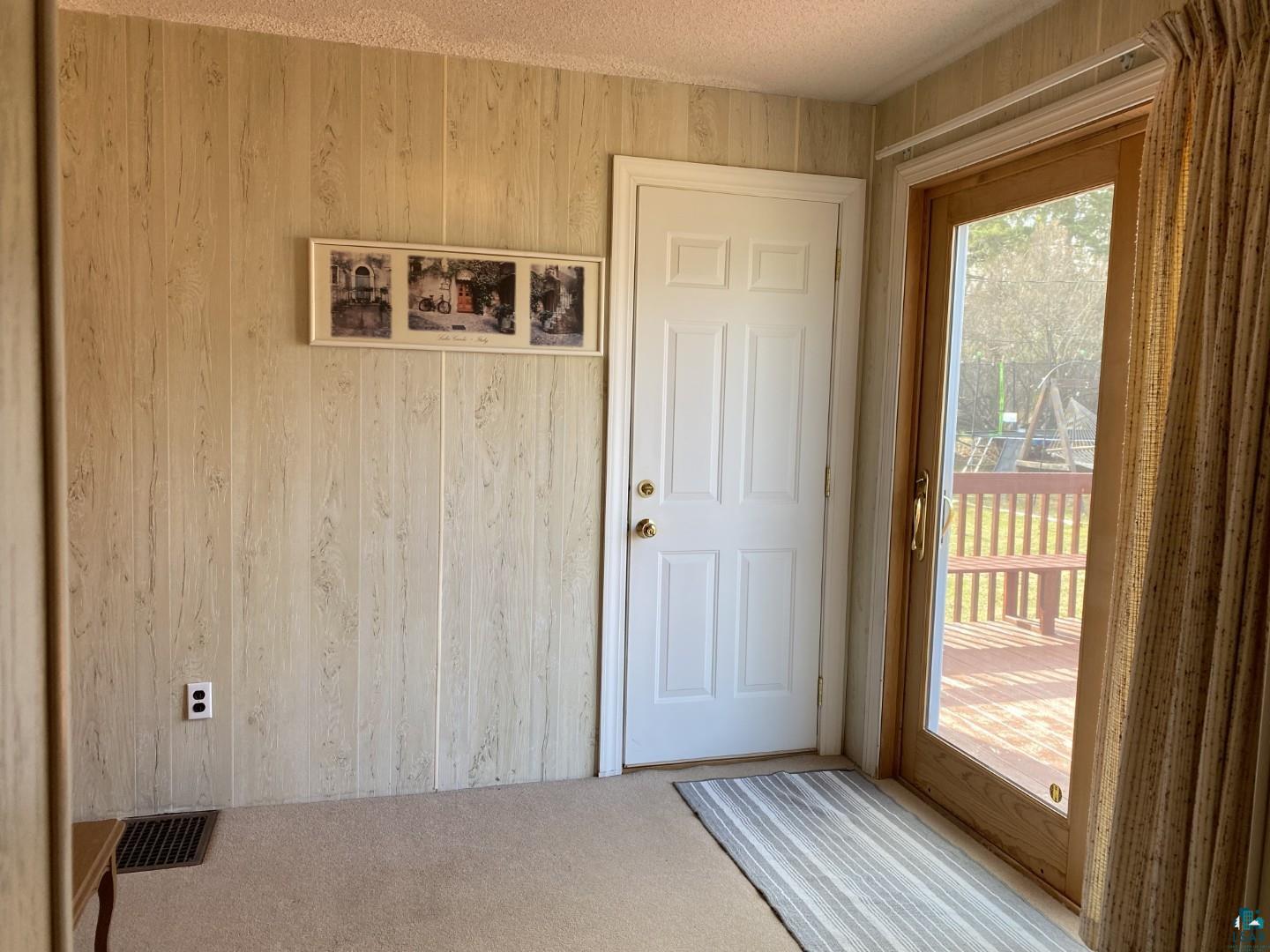 4123 Lombard Street Duluth, MN 55804 - Photo 10 of 22 Lower bedroom #2