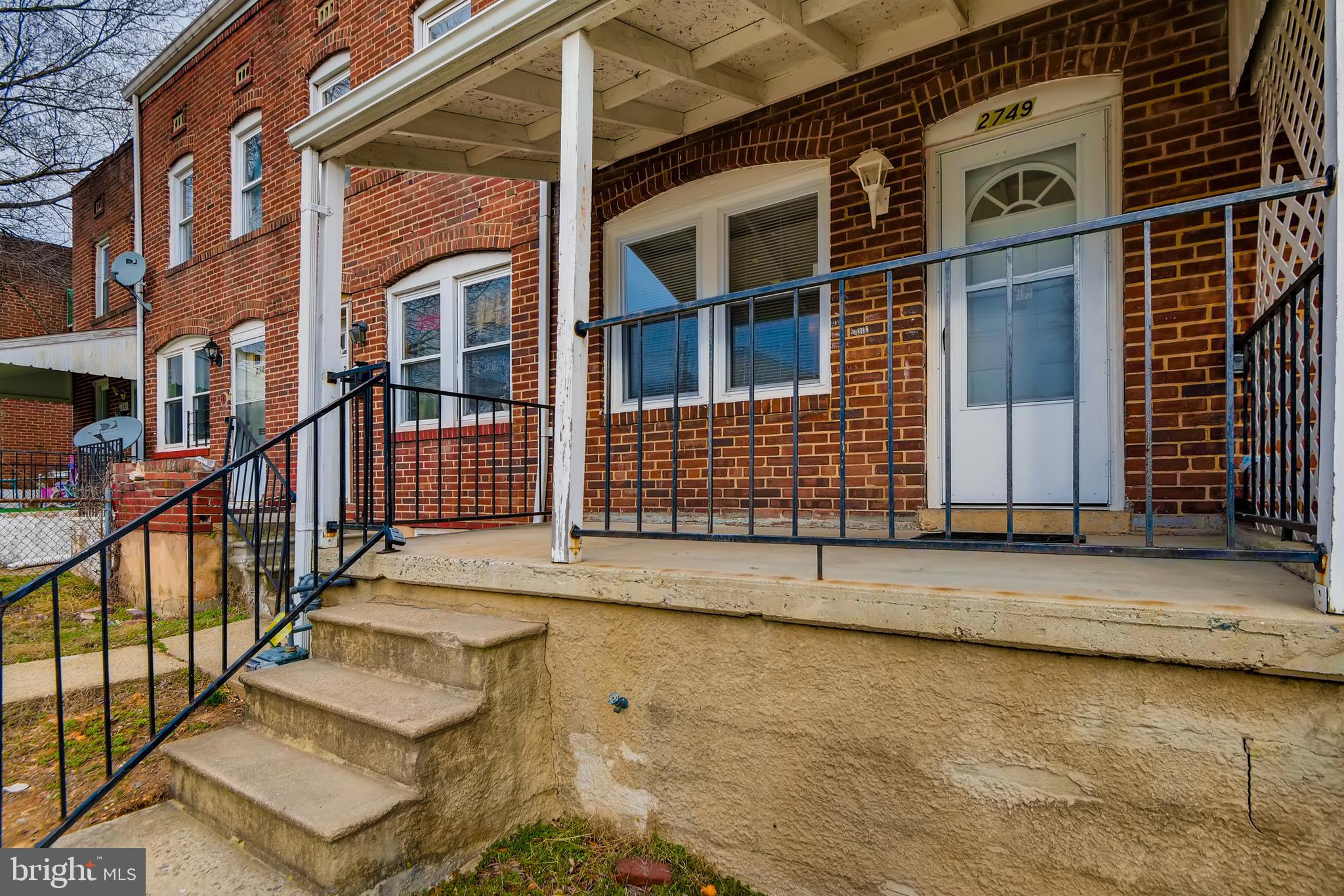 2749 Round Road Baltimore, MD 21225 - Photo 2 of 15