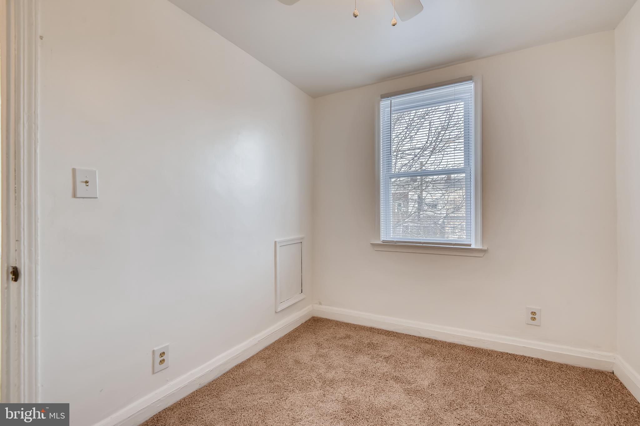 2749 Round Road Baltimore, MD 21225 - Photo 11 of 15