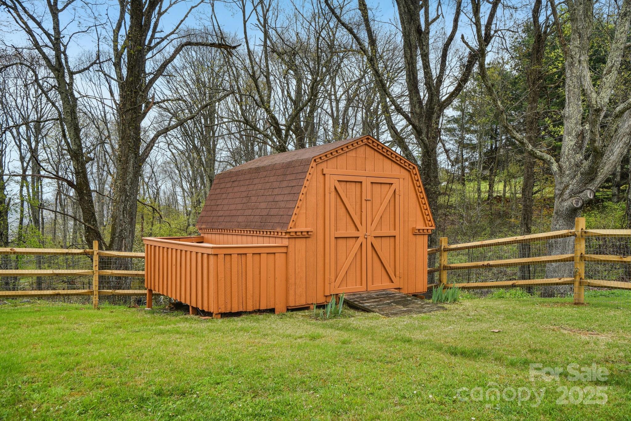 531 Pioneer Ridge Road Canton, NC 28716 - Photo 38 of 39