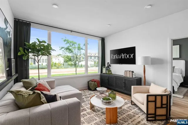 $4,200 | 18 Park Avenue, Unit 1137, Old Tappan, NJ 07675