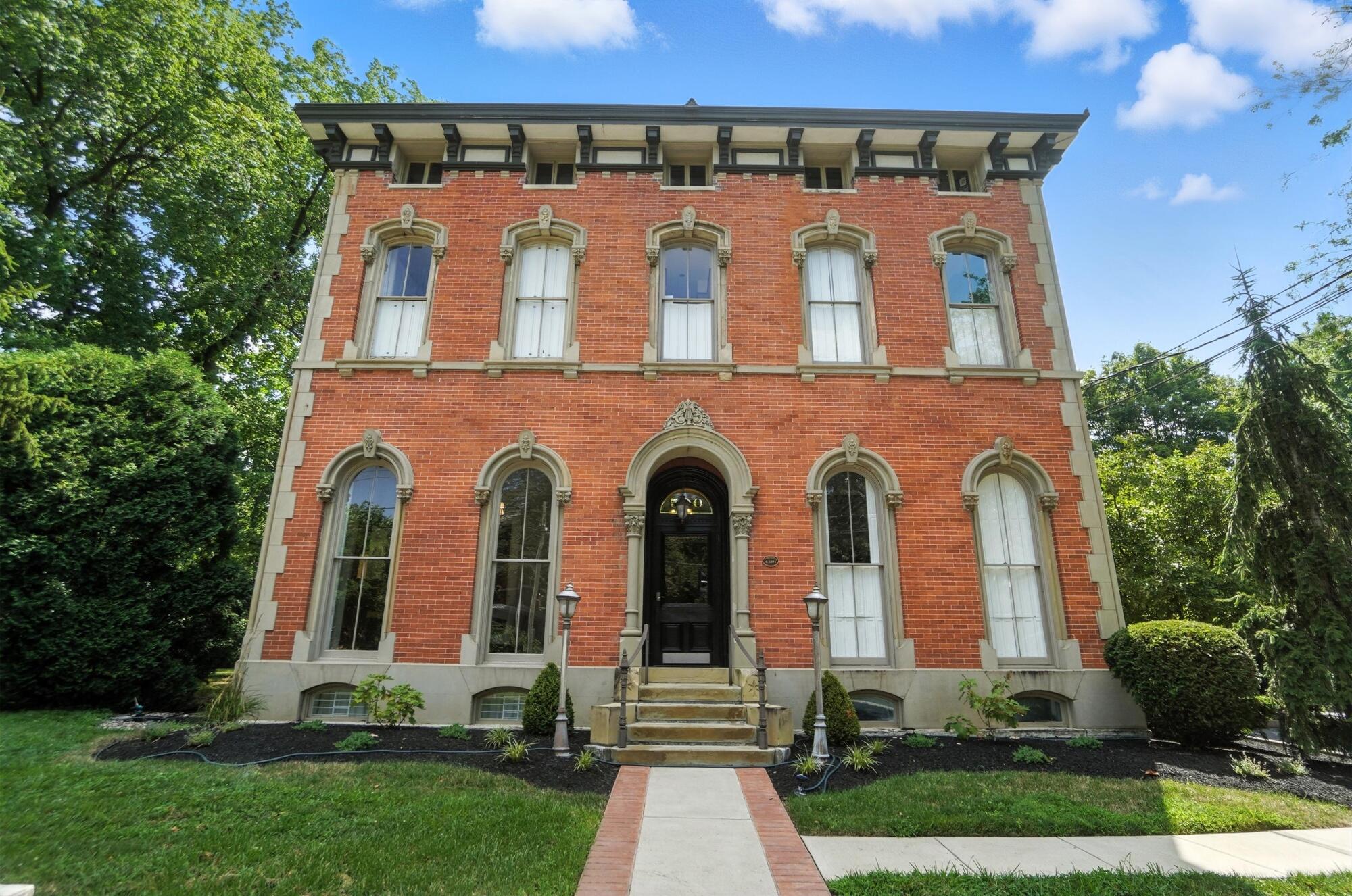 500 Garrard Street, Unit 2 Covington, KY 41011 - Photo 1 of 32