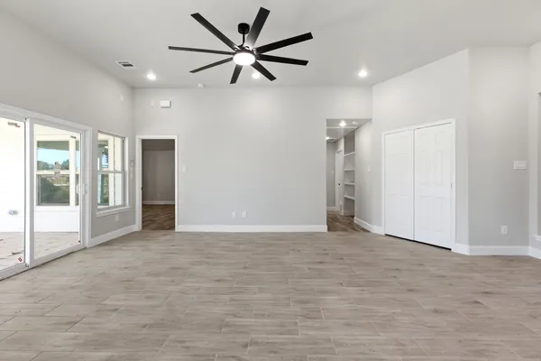 $2,100 | 7310 Foxwaithe Lane, Humble, TX 77338