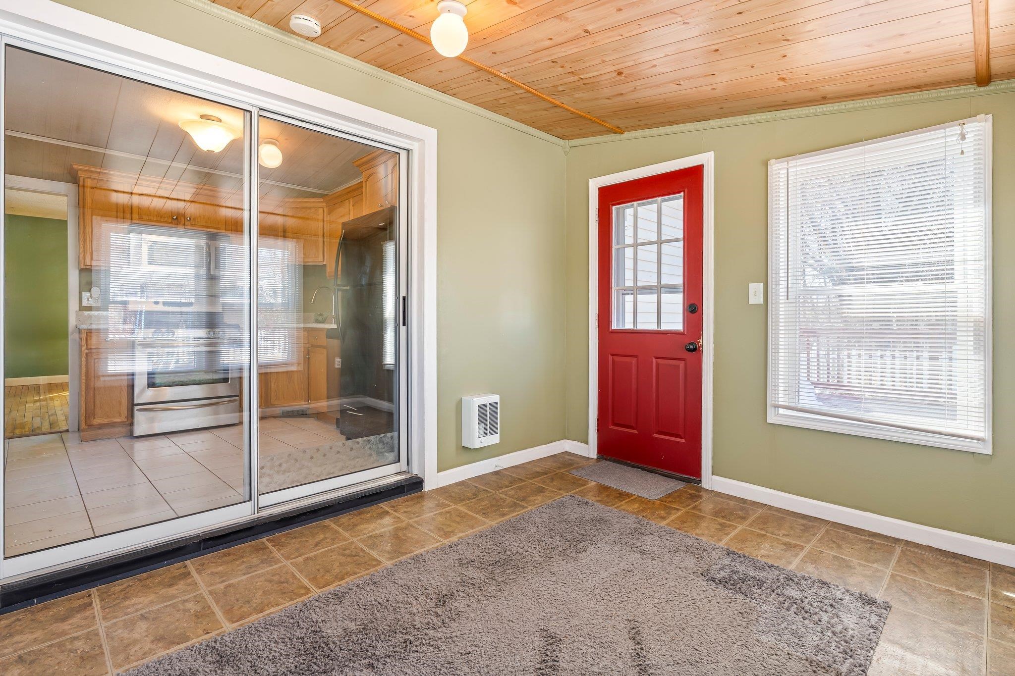 98 Gabrielle Street Manchester, NH 03103 - Photo 10 of 36 Gallery Image 10