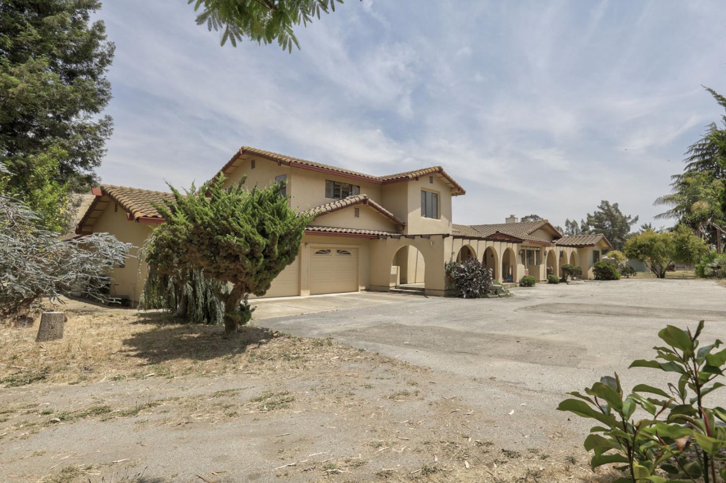 1103 Old Stage Road Salinas, CA 93908 - Photo 2 of 100 Gallery Image 2