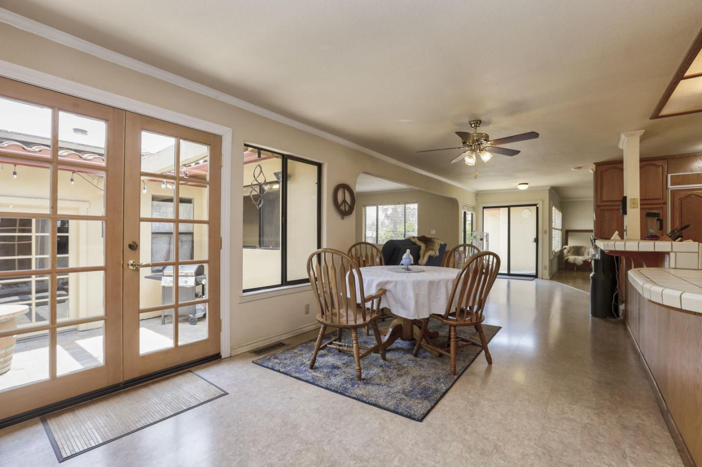 1103 Old Stage Road Salinas, CA 93908 - Photo 5 of 100 Gallery Image 5