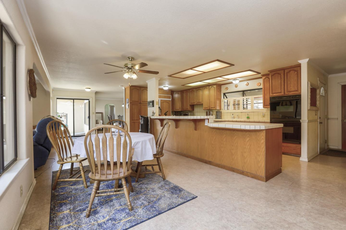 1103 Old Stage Road Salinas, CA 93908 - Photo 6 of 100 Gallery Image 6