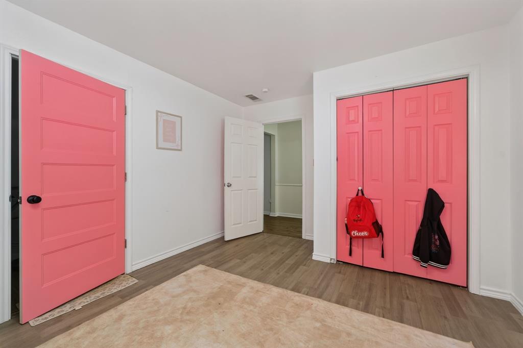 11474 Farm To Market 3094 Scurry, TX 75158 - Photo 20 of 40 an entryway door with a bench in it