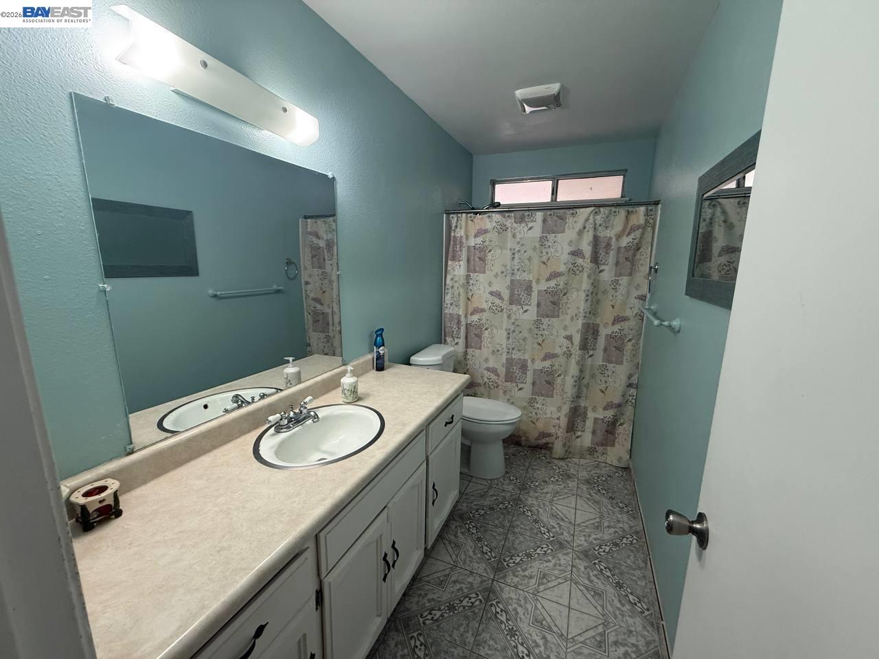 119 Santa Cruz Street Madera, CA 93637 - Photo 12 of 18