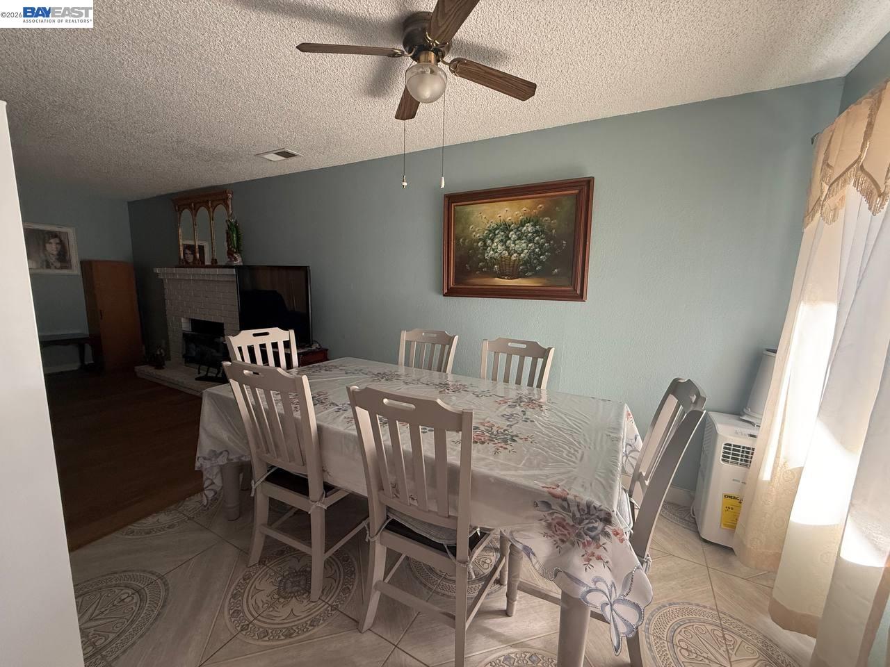 119 Santa Cruz Street Madera, CA 93637 - Photo 6 of 18