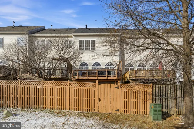 $3,250 | 24612 Nettle Mill Square, Aldie, VA 20105