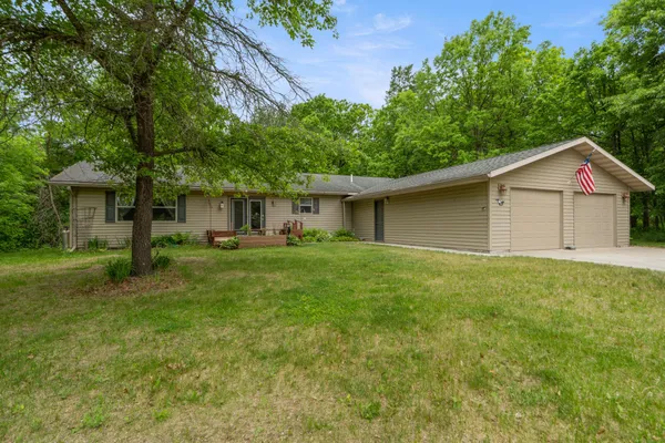 $325,000 | 5057 County Highway 40 Northwest, Hackensack, MN 56452