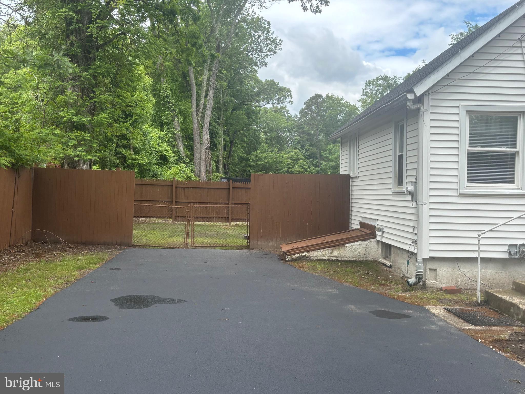 1601 Highway 206 Tabernacle, NJ 08088 - Photo 11 of 12 a view of backyard and tree
