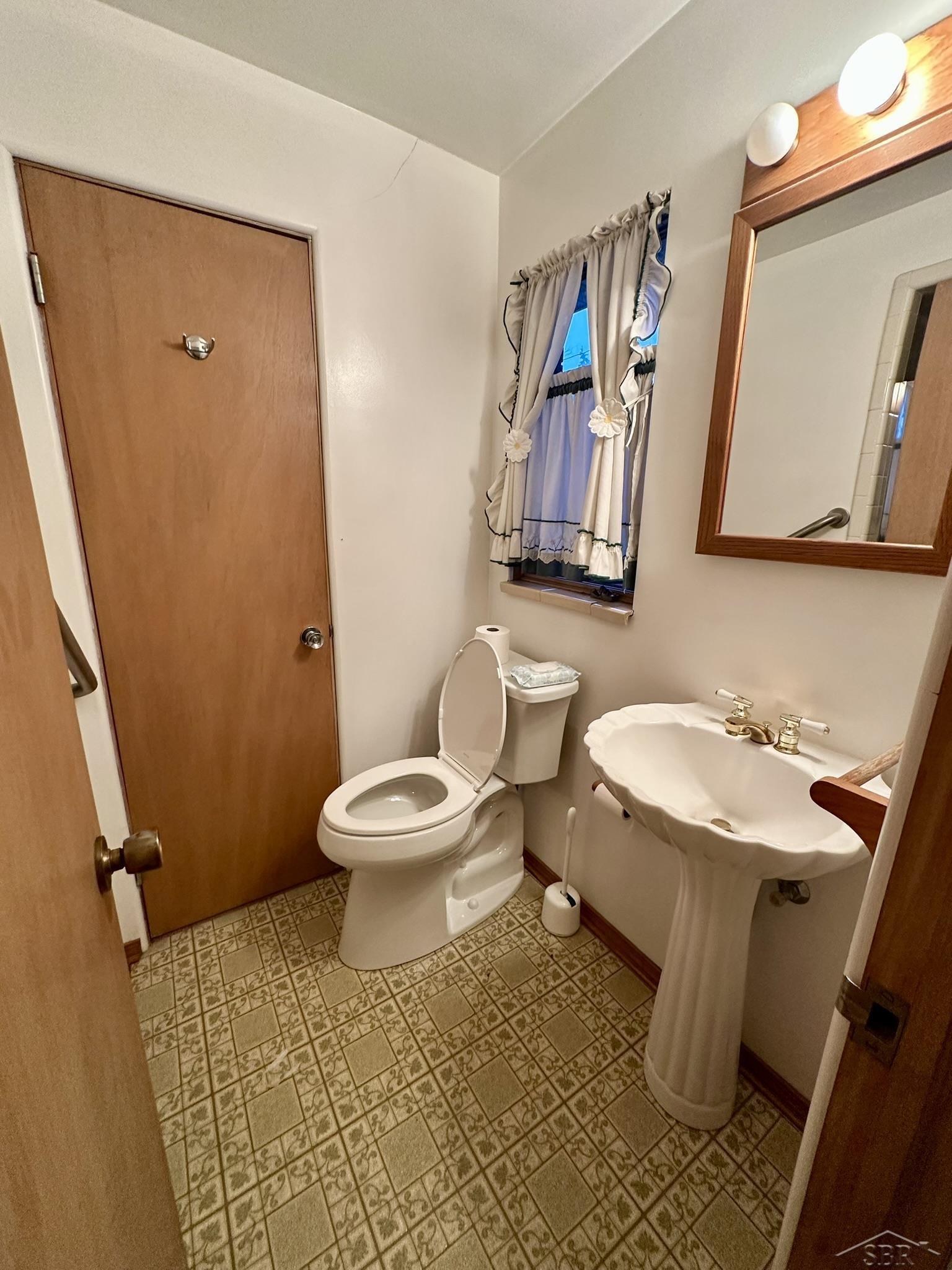 76 Cedar Drive Bay City, MI 48708 - Photo 14 of 19