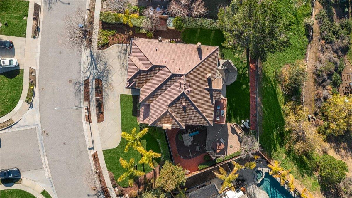6315 Skywalker Drive San Jose, CA 95135 - Photo 33 of 34 an aerial view of residential houses with outdoor space
