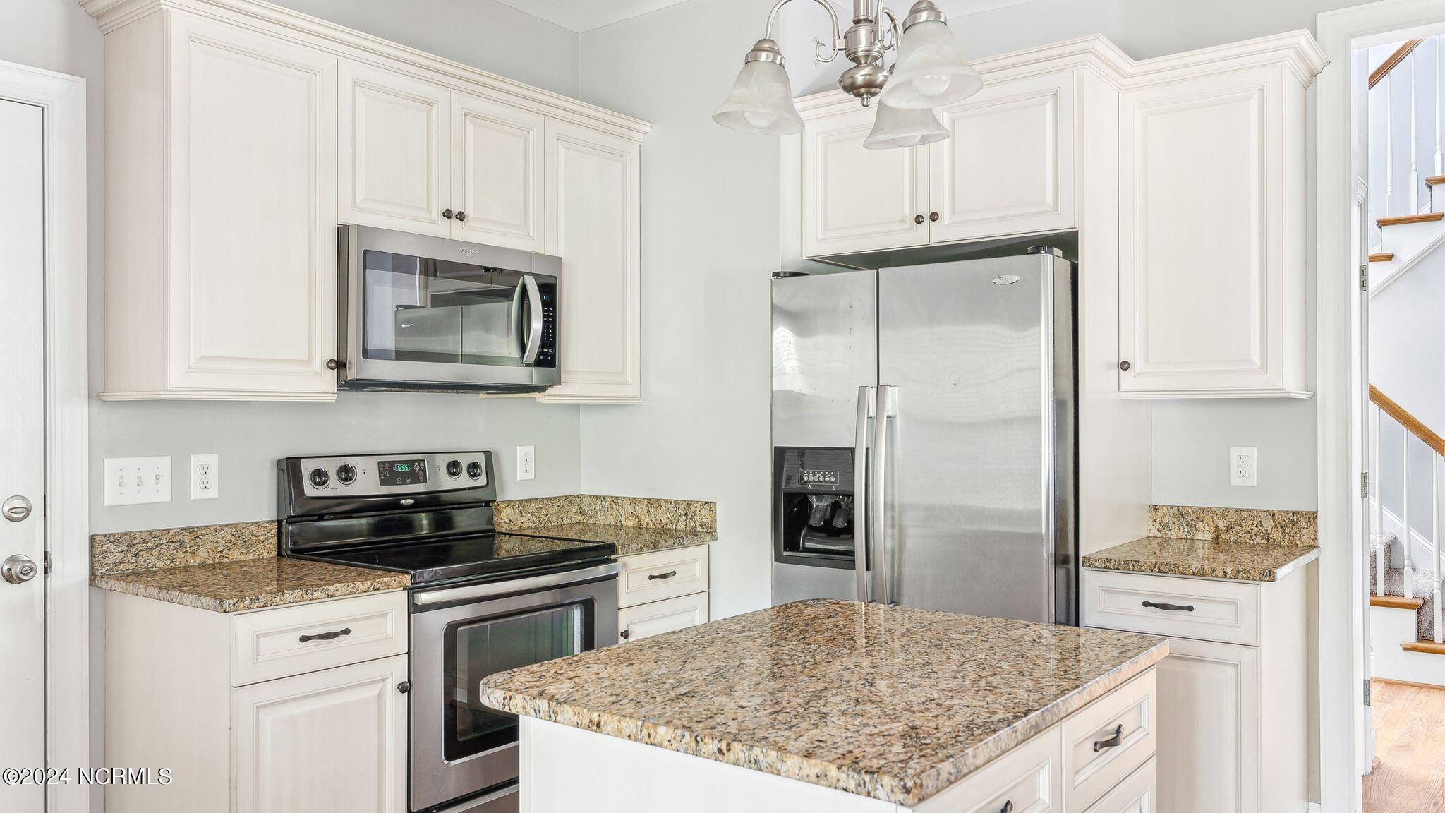 216 Sandy Springs Road Aberdeen, NC 28315 - Photo 13 of 40 12_DSC05639