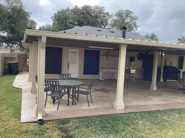 $2,000 | 17046 Clan MacIntosh Drive, Houston, TX 77084