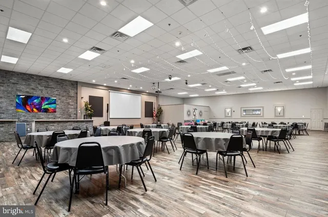 $369,900 | 9108 Centennial Station, Unit 910, Warminster, PA 18974