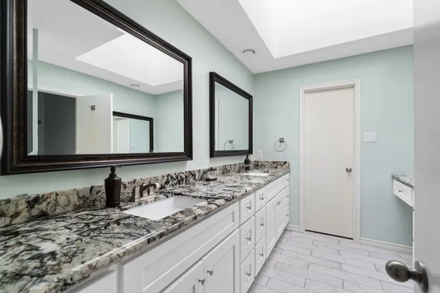 $549,000 | 2612 Yupon Street, Houston, TX 77006