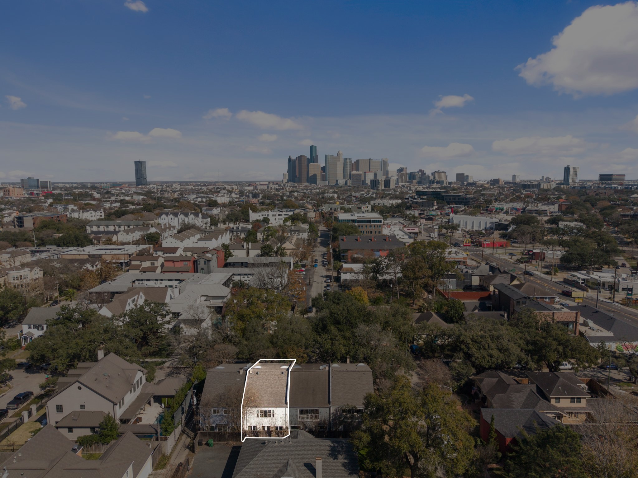 2612 Yupon Street Houston, TX 77006 - Photo 39 of 41 an aerial view of a city