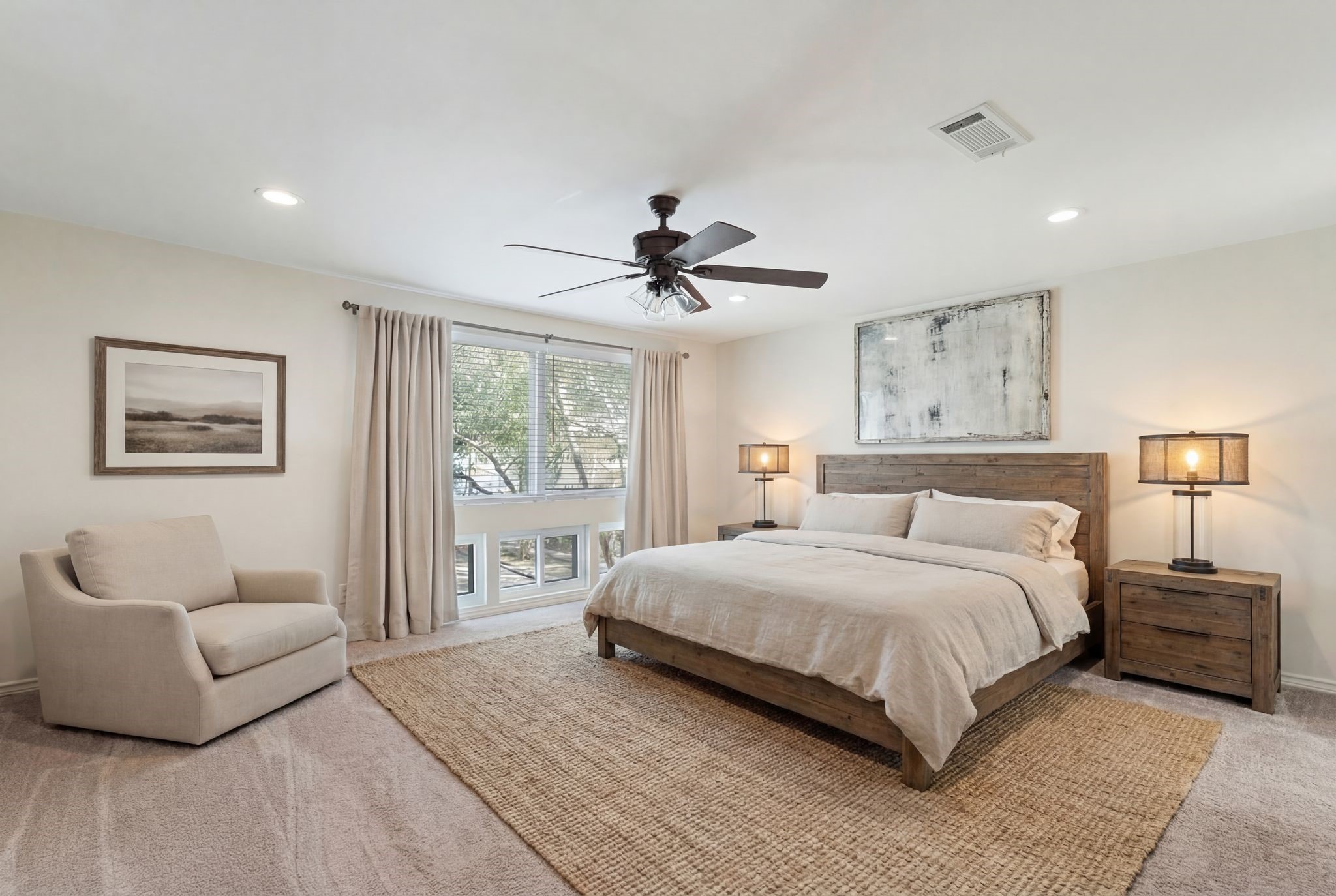 2612 Yupon Street Houston, TX 77006 - Photo 8 of 40 Spacious primary suite with east facing windows is shown virtually staged to illustrate potential layout and design possibilities. This image has been virtually staged and may not be an exact depiction of the actual space.