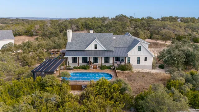 $1,685,000 | 312 Cielo Springs Drive, Blanco, TX 78606