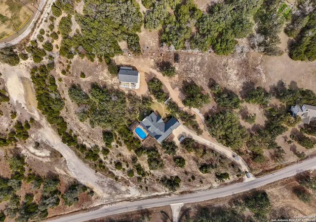 $1,685,000 | 312 Cielo Springs Drive, Blanco, TX 78606