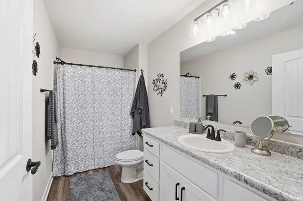$329,900 | 2313 Chandler Way, Auburn, IN 46706