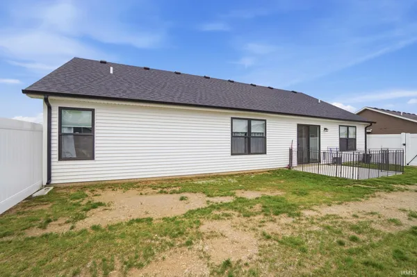$329,900 | 2313 Chandler Way, Auburn, IN 46706