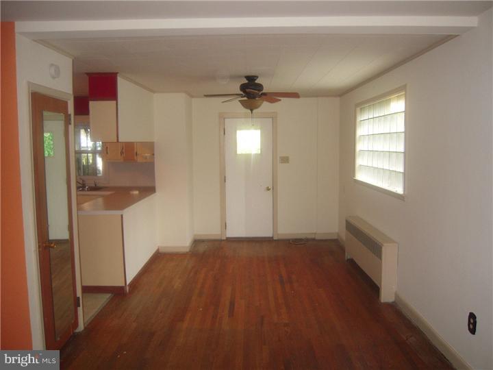 1137 Gregg Street Reading, PA 19607 - Photo 2 of 9 Gallery Image 2