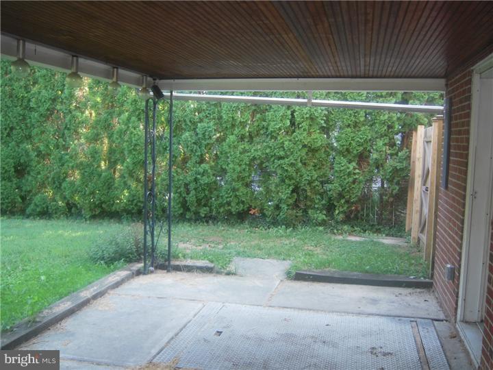 1137 Gregg Street Reading, PA 19607 - Photo 8 of 9 Gallery Image 8