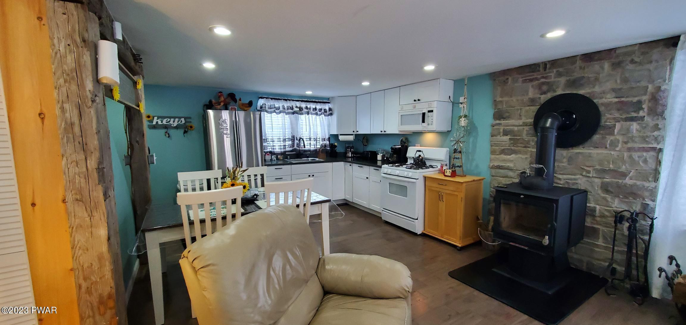 43 Rose Hill Road Lake Como, PA 18437 - Photo 6 of 33 20230225_122159