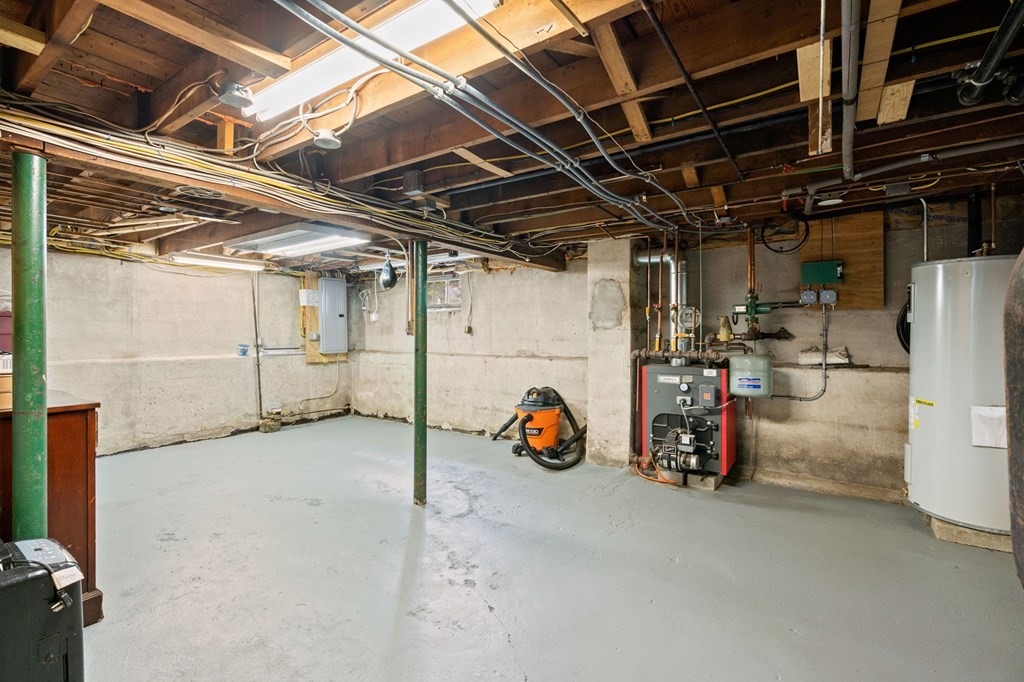 33 MacArthur Circle Peabody, MA 01960 - Photo 24 of 37