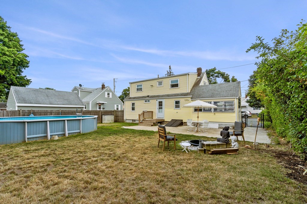 33 MacArthur Circle Peabody, MA 01960 - Photo 5 of 37