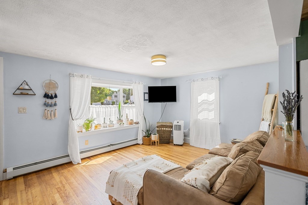 33 MacArthur Circle Peabody, MA 01960 - Photo 9 of 37